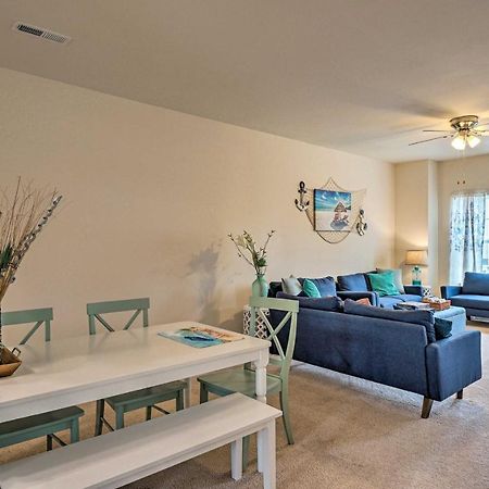 Modern Coastal Condo With Patio 1 Mi To Beaches! Carolina Beach Exterior foto