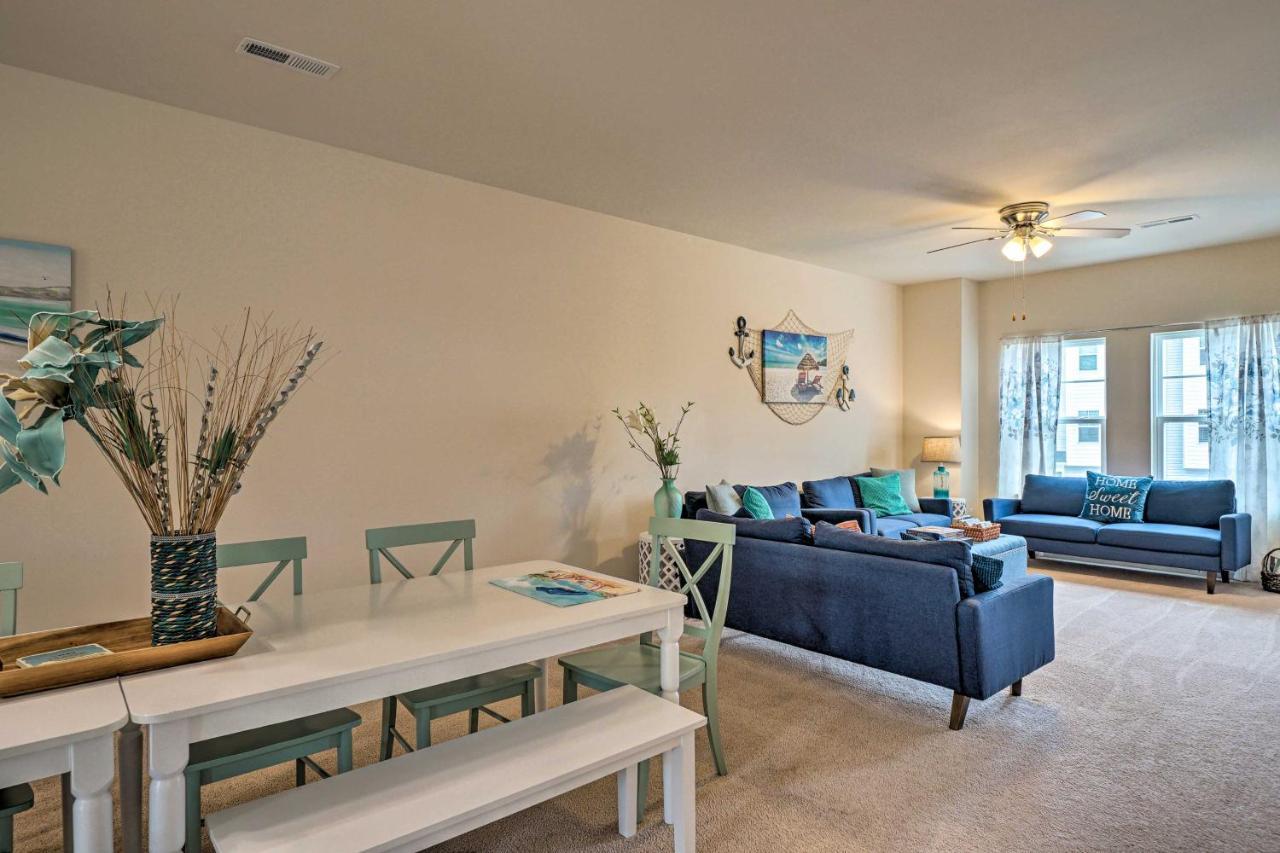 Modern Coastal Condo With Patio 1 Mi To Beaches! Carolina Beach Exterior foto