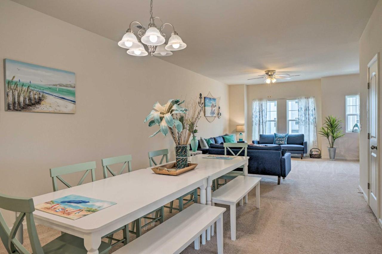 Modern Coastal Condo With Patio 1 Mi To Beaches! Carolina Beach Exterior foto
